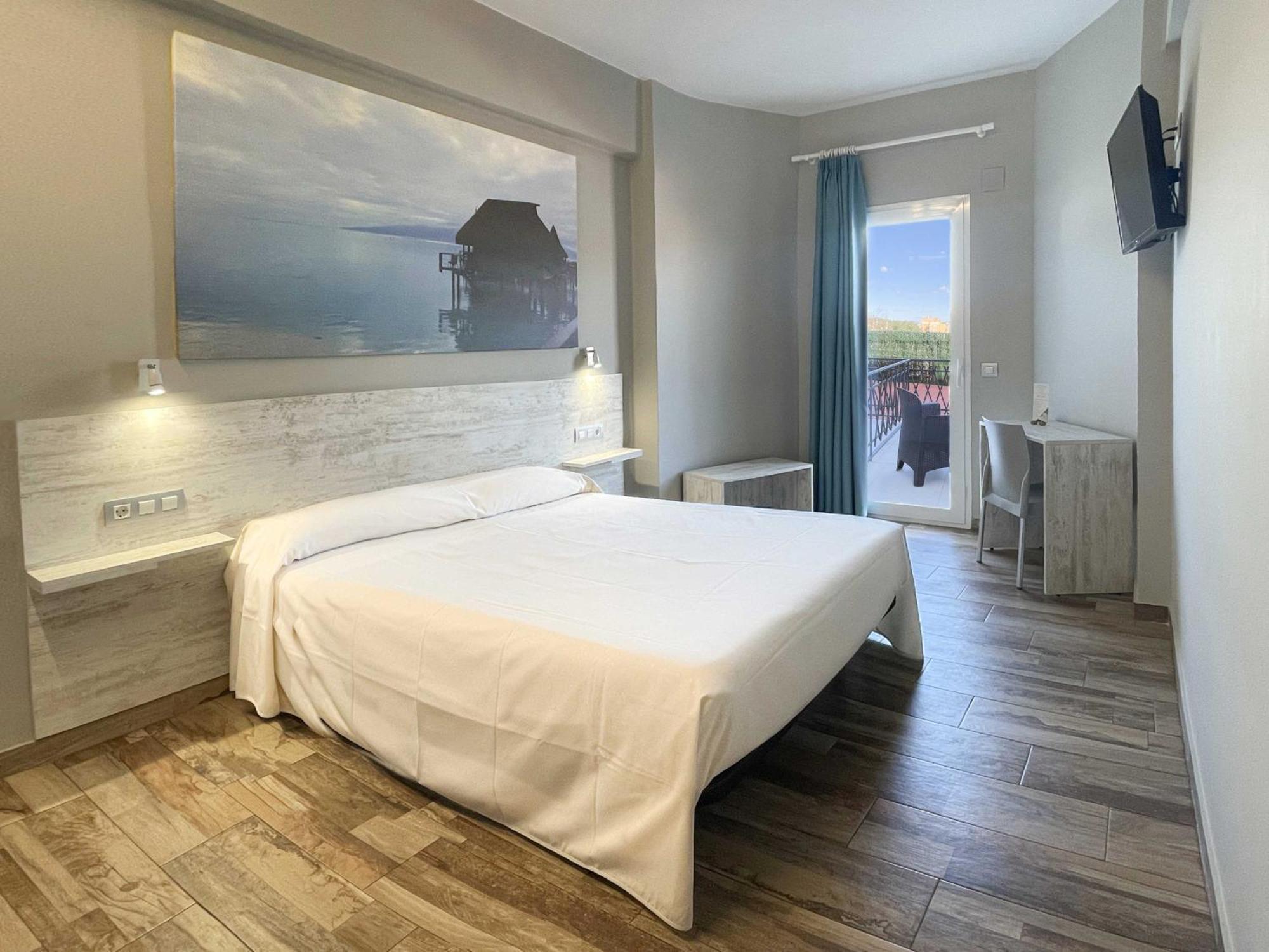 Te Mana Hotel Torreblanca Ngoại thất bức ảnh
